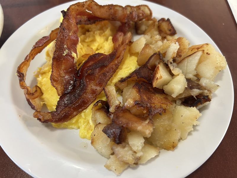 Courthouse Cafe food